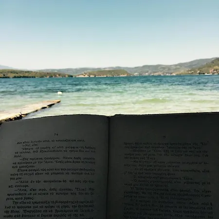 Dom wakacyjny Glyfada Bay Koukouleika