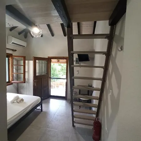 Glyfada Bay * Koukouleika