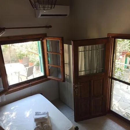 Glyfada Bay Tatil Evi Koukouleika