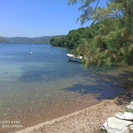 Feriehus Glyfada Bay
